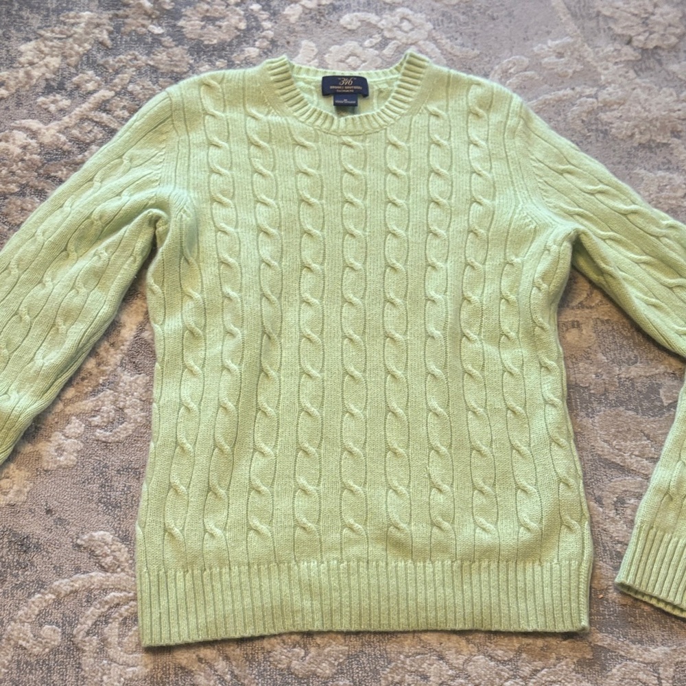 Brooks Brothers Cable Knit Green Sweater Size Medium
